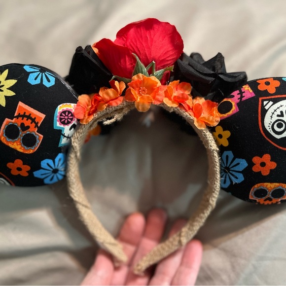 Coco inspired Minnie Mouse ears - Picture 9 of 9